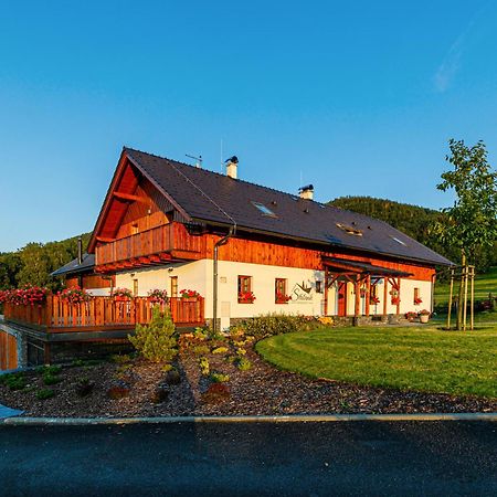 Penzion Stribrnik Krasna  Экстерьер фото